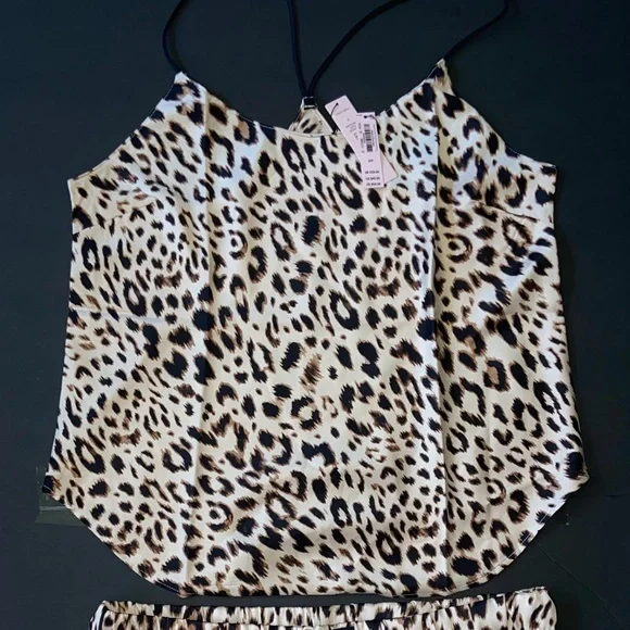 Victoria’s Secret Leopard Print Two-Piece Lounge / Pajama Set - Picture 2 of 3